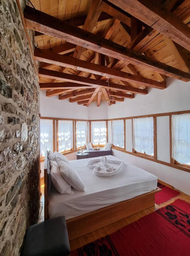 The Heart Of The Bazaar Guest House Gjirokastra Zewnętrze zdjęcie